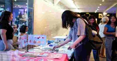 Mayo en el Cultural Fontanarrosa: intercambio de figuritas, k-pop y música en vivo