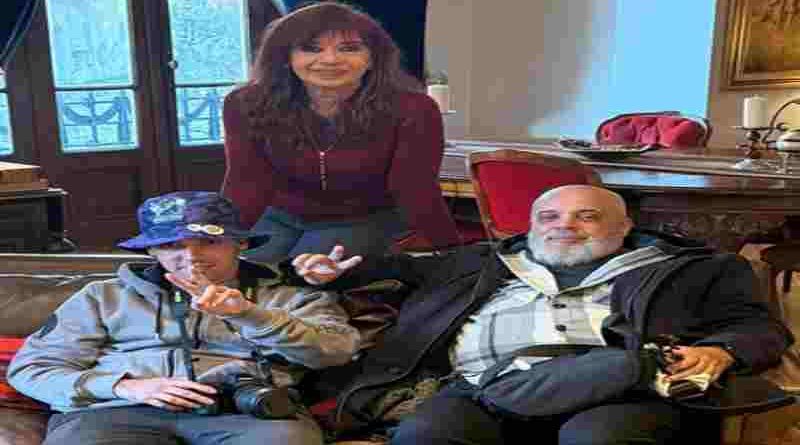Cristina Kirchner recibió al fotógrafo Pablo Grillo