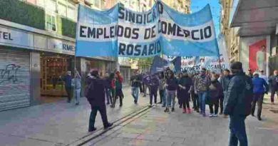 Empleador de Comercio ceraron paritaria: aumento del 5% y un bono de $120mil