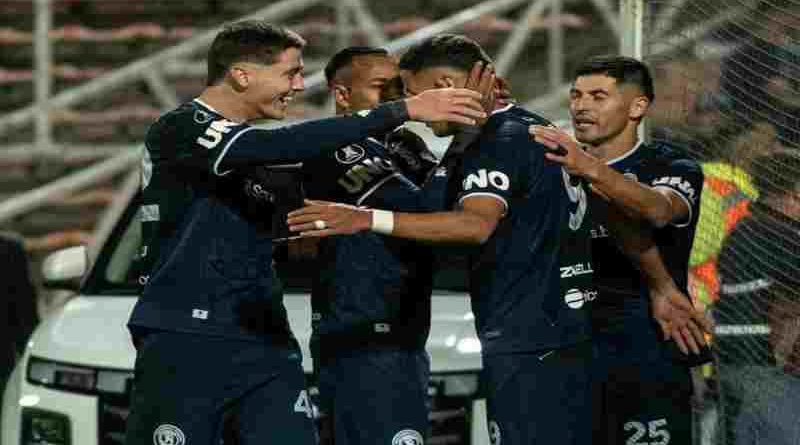 Independiente Rivadavia empató con Fluminense por la Copa Libertadores y quedó a un paso de octavos de final