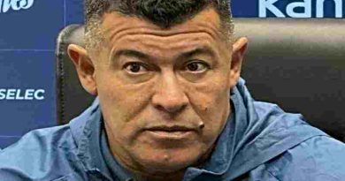 Almirón y la mitad del vaso lleno: “El balance es súper positivo”
