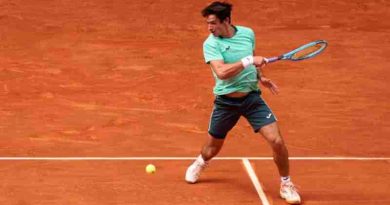 Navone le ganó al número 5 del mundo en el Masters de Roma y consiguió el mejor triunfo de su carrera