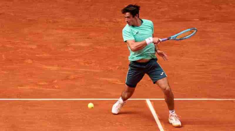 Navone le ganó al número 5 del mundo en el Masters de Roma y consiguió el mejor triunfo de su carrera