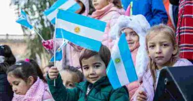 La provincia invita a la ciudadanía a celebrar el 216° aniversario de la Revolución de Mayo