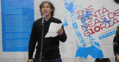 La provincia acerca la historia de Messi a la ciudad de Santa Fe con una muestra inédita de 150 fotografías