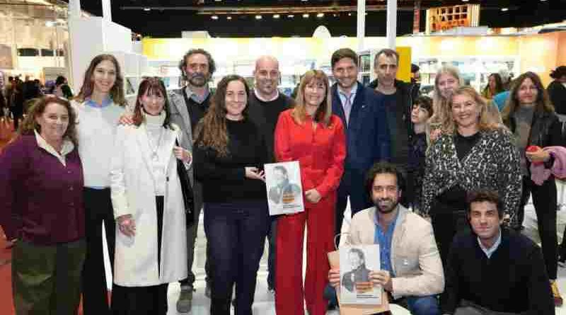 Feria del Libro: Pullaro reivindicó la vigencia de las ideas del Brigadier López para un desarrollo “equilibrado e igualitario” del país