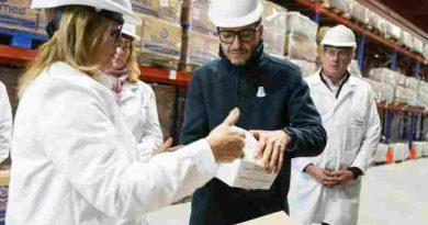 Salud: ante el retiro de Nación, el gobierno de Pullaro inició el reparto de medicamentos a centros de salud y hospitales de toda la provincia