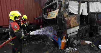 Tailandia: un accidente múltiple entre un tren y un micro dejó al menos ocho muertos en Bangkok