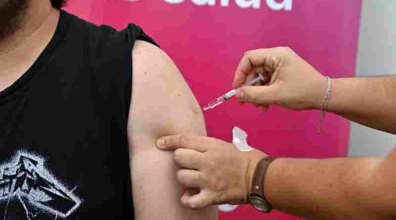 La campaña de vacunación antigripal en la provincia, ya alcanzó a casi 350.000 santafesinos