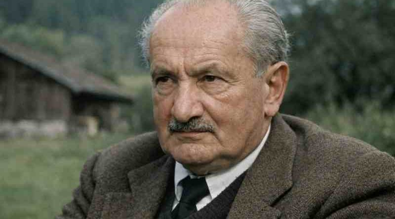 Heidegger, el abandono del pensar y la rendición ante la IA