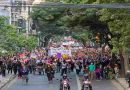 De abuelas a nietas: la histórica marea de mujeres que volvió a colmar las calles de Rosario por el “Ni Una Menos”