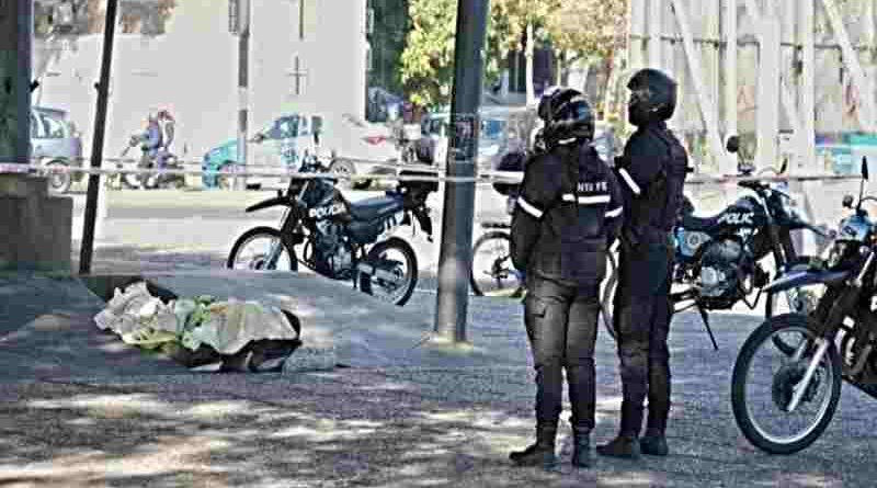 Tristeza en Parque España: hallaron muerto a un hombre en situación de calle