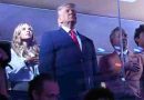 Estados Unidos: Donald Trump fue abucheado en el Madison Square Garden y se quedó dormido