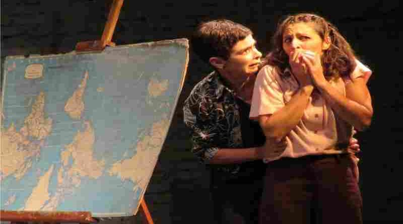 Teatralidad y humor ácido: estrena «No descansa nunca», la nueva propuesta de Romina Mazzadi Arro