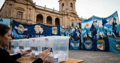 “El que gana conduce y el que pierde acompaña”: El peronismo santafesino necesita volver a las fuentes si quiere recuperar el poder