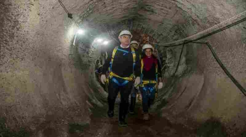 Javkin recorrió la obra hidráulica en Las Delicias previa al pavimento definitivo