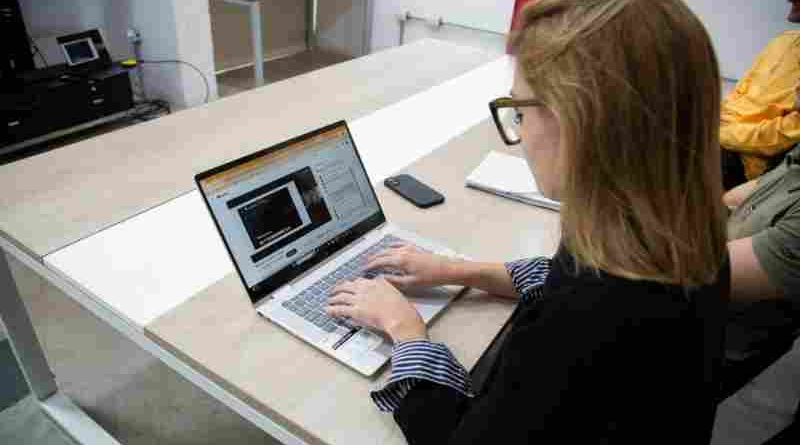 Santa Fe ya capacitó a 10 mil agentes públicos en inteligencia artificial y se posiciona entre las provincias líderes