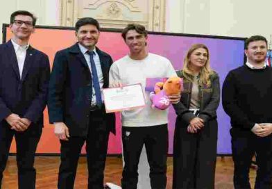 Pullaro reconoció a Los Leones como embajadores de los Juegos Suramericanos Santa Fe 2026