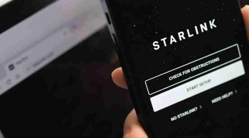 El Gobierno anunció un acuerdo con Starlink para llevar internet satelital a escuelas rurales de todo el país