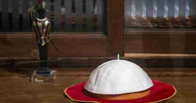 El Vaticano reaccionó negativamente a la consagración de obispos lefebvrianos