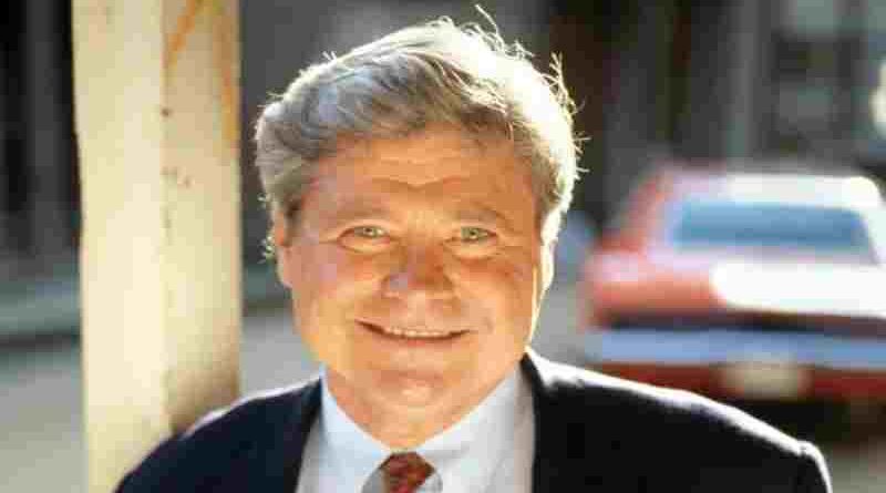 Murió Ben Jones, el actor que interpretó al querido Cooter de Los Dukes de Hazzard