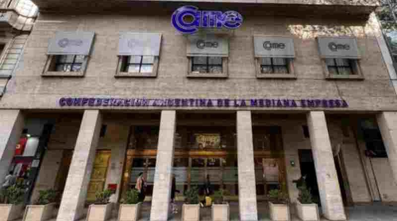 La CAME desmintió al Gobierno y afirmó que las familias se endeudan para comer
