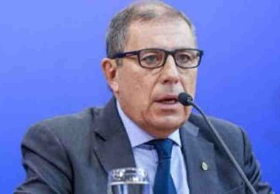 Uruguay: Ministro de Economía pidió cuidar las cuentas públicas para no terminar como Argentina