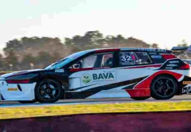 Ponce de León aguantó la presión en la última vuelta y se quedó con la final en Toay