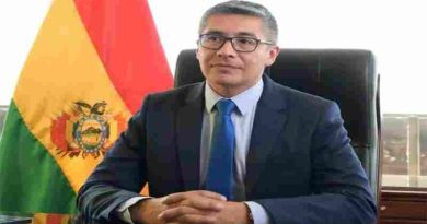 Bolivia: presidente destituye al ministro de Economía