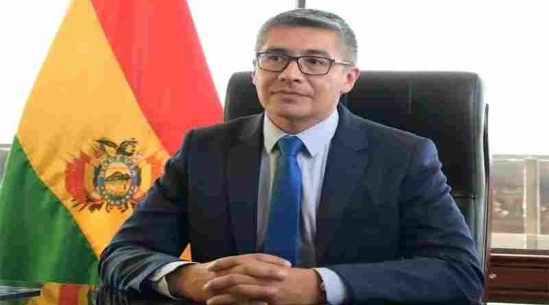 Bolivia: presidente destituye al ministro de Economía