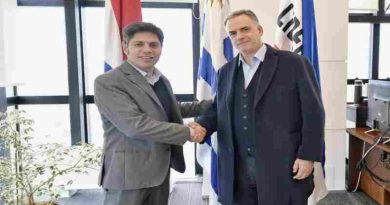 Kicillof cerró acuerdos de cooperación en Uruguay y criticó a Milei: “Viene desfinanciando la investigación”