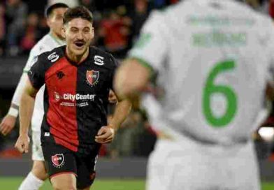 En el Coloso apareció el bravo Zorro: Con dos goles de Cóccaro, Newells sumó la segunda victoria en fila