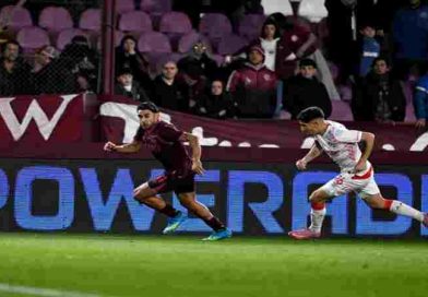 Argentinos Juniors empató con Lanús y sigue como puntero de la Zona B