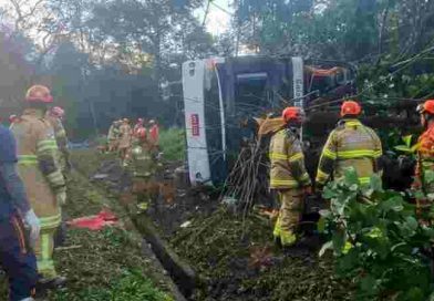 Brasil: volcó un micro turístico en Petrópolis y murieron al menos 10 personas
