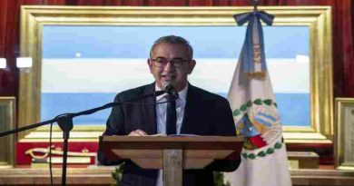 Javkin: “Rosario está de vuelta y nunca la van a poder parar”