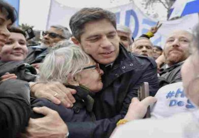 Kicillof participó de la marcha en rechazo al proyecto de Ley de Inviolabilidad de la Propiedad Privada