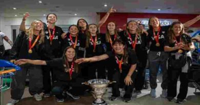Las Leonas llegaron al país tras la histórica conquista en el Mundial de hockey
