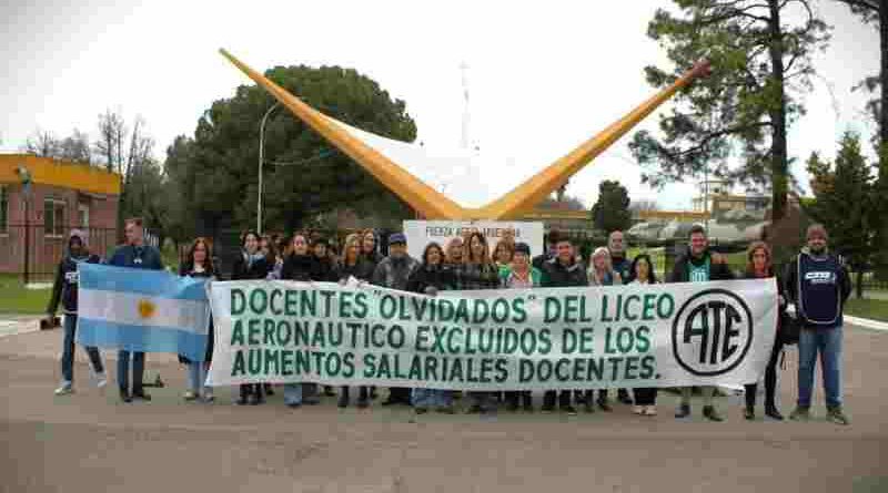 Trabajadores del Liceo Aeronáutico de Funes realizarán un cese de actividades el próximo miércoles 12 de agosto