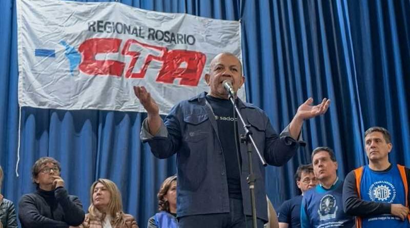 Fuerte discurso de Martín Lucero en el acto de la Intersindical Rosario: “El año que viene la mejor herramienta es el voto, dejemos de votar traidores”