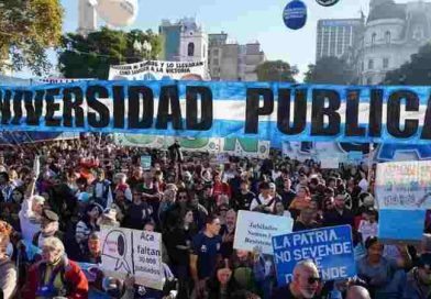 Docentes universitarios paran 48 horas contra el Gobierno por fondos y salarios