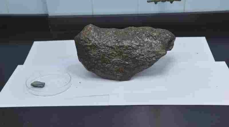 Guardó durante mucho tiempo en un estante una roca que resultó ser un meteorito de 4.600 millones de años