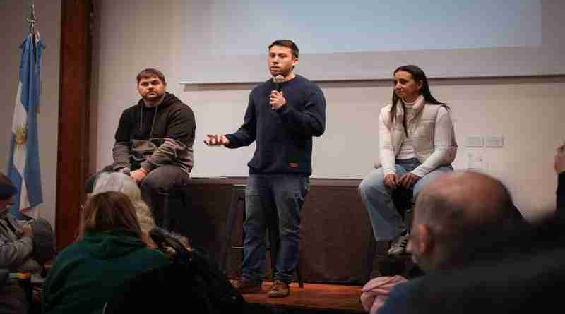 El bloque peronista del Concejo debate con vecinos en torno a la carta orgánica de la ciudad: “Hay que llegar con acuerdos desde la comunidad y no desde la dirigencia política”