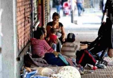 País que duele: casi el 40% de niños y adolescentes argentinos tienen dificultad para acceder a ropa y calzado
