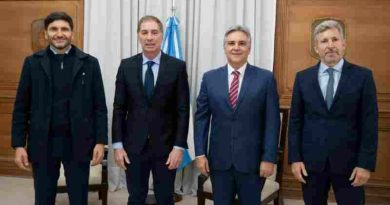 Cumbre en Casa Rosada: Santilli recibió a Pullaro, Llaryora y Frigerio por una agenda sobre rutas, energía y Zonas Frías