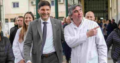 Pullaro: “En Santa Fe estamos orgullosos de nuestros equipos de salud”
