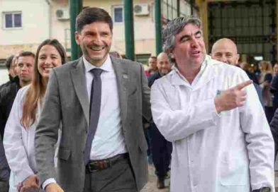 Pullaro: “En Santa Fe estamos orgullosos de nuestros equipos de salud”