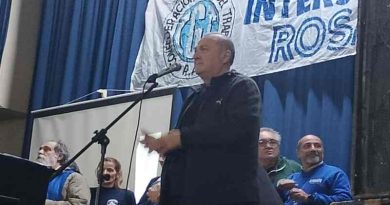 Ratner en el acto de la Intersindical: “No alcanza con la protesta, tenemos que ser capaces de elaborar una propuesta”