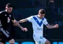 Vélez rescató un empate con polémica ante Riestra