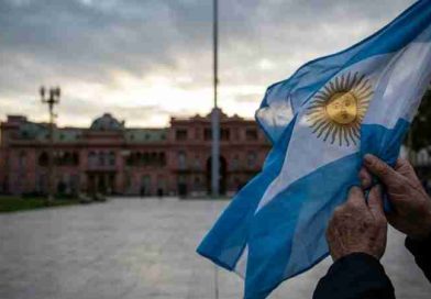 Encuesta de Zuban Córdoba: el 65% cree que la soberanía y la patria están ausentes en las decisiones del Gobierno