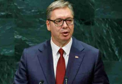 Serbia: renunció el presidente Aleksandar Vucic, para competir por el cargo de primer ministro